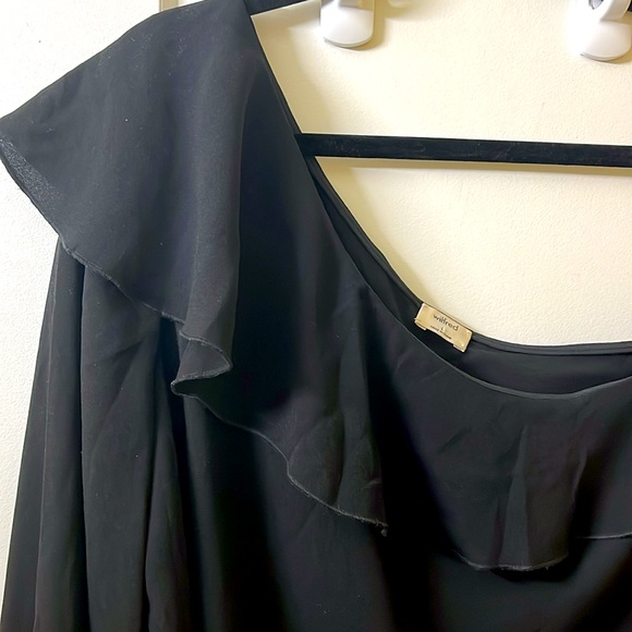 ARITZIA Wilfred One Shoulder Blouse - Picture 1 of 6
